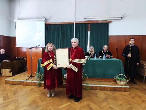 Свищовската академия удостои с почетното звание „Доктор хонорис кауза” ректора на университета „Артифекс” в Букурещ, Румъния