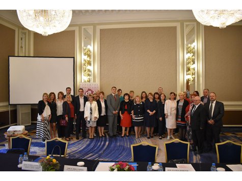 Заключителна конференция отчете резултатите от проект на МОН и СБУ за обучение на учители, проведено от Свищовската академия