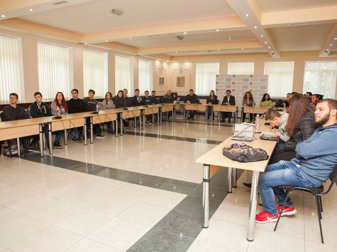 Онлайн лекция на тема „Бизнес интелигентност за вземане на решения” се проведе пред студенти в Стопанска академия