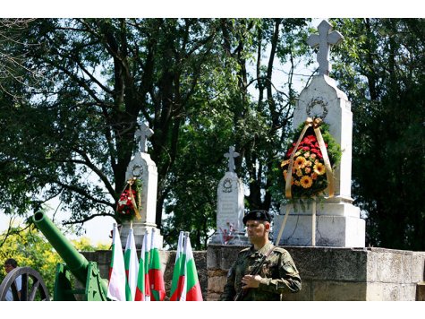 Академичната общност в първия свободен български град участва в честване на 144 години от освобождението на Свищов
