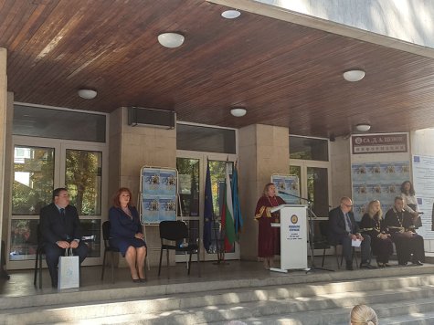 Вицепрезидентът на България откри новата учебна година в Стопанска академия „Д. А. Ценов”