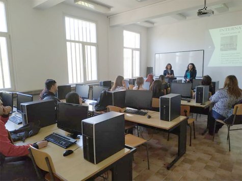 Учебни семинари за свищовски студенти проведоха представители на туристическата практика