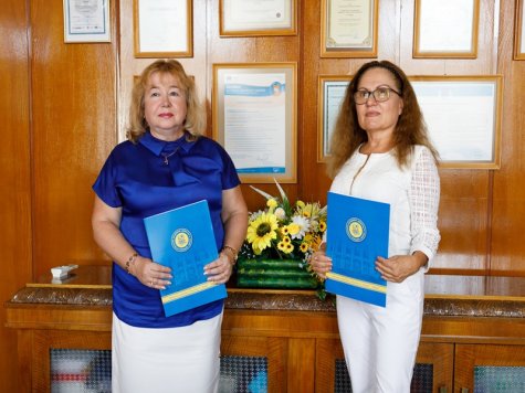 Споразумение за сътрудничество сключиха Стопанската академия и Търговската гимназия в Свищов